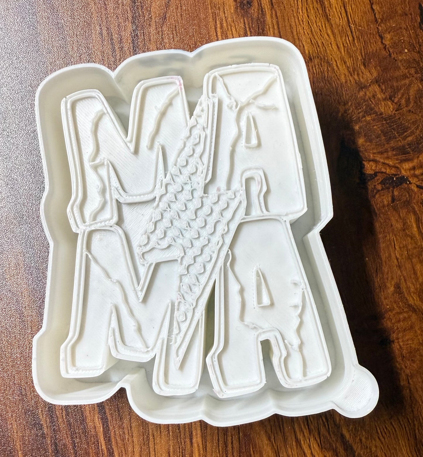MAMA With Lighting Bolt Mold