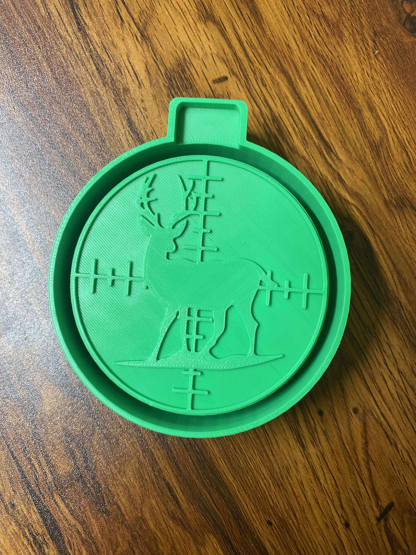 Deer in Detailed Cross Hairs Mold