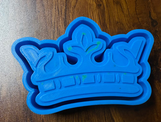 Realistic Crown Mold