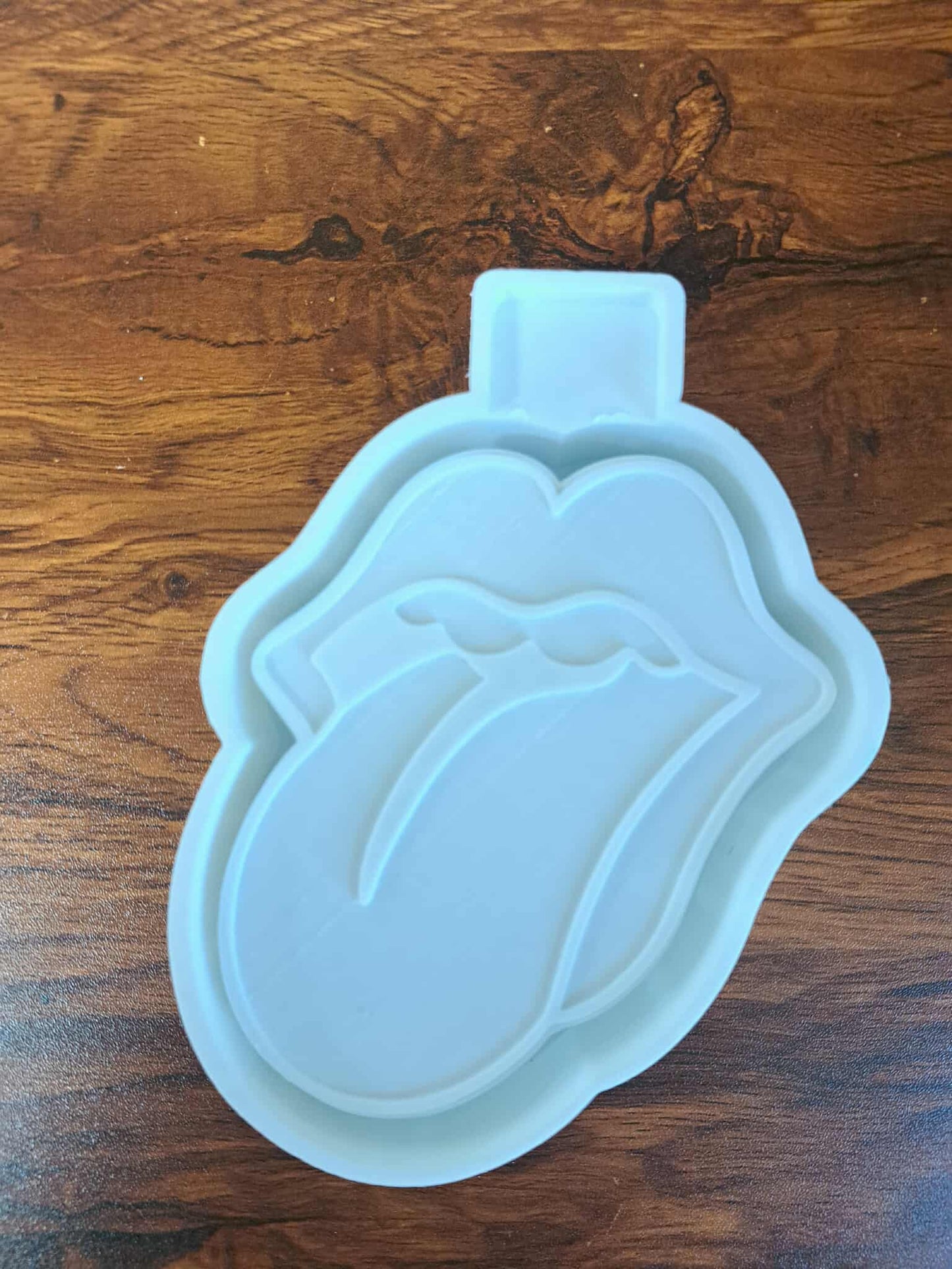 Rolling Tongue Mold