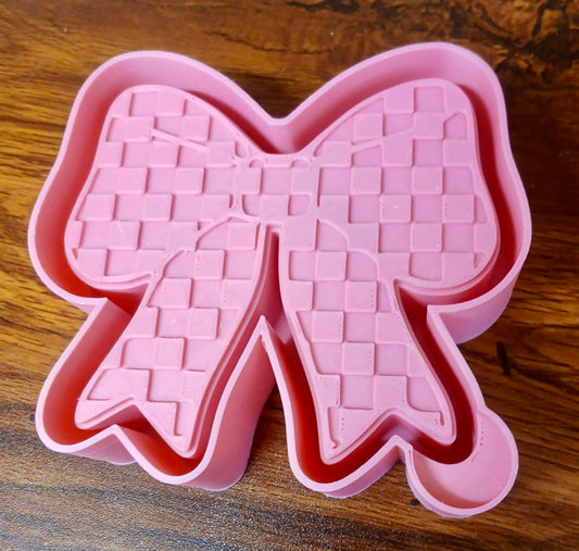 Checkered Bow Mold
