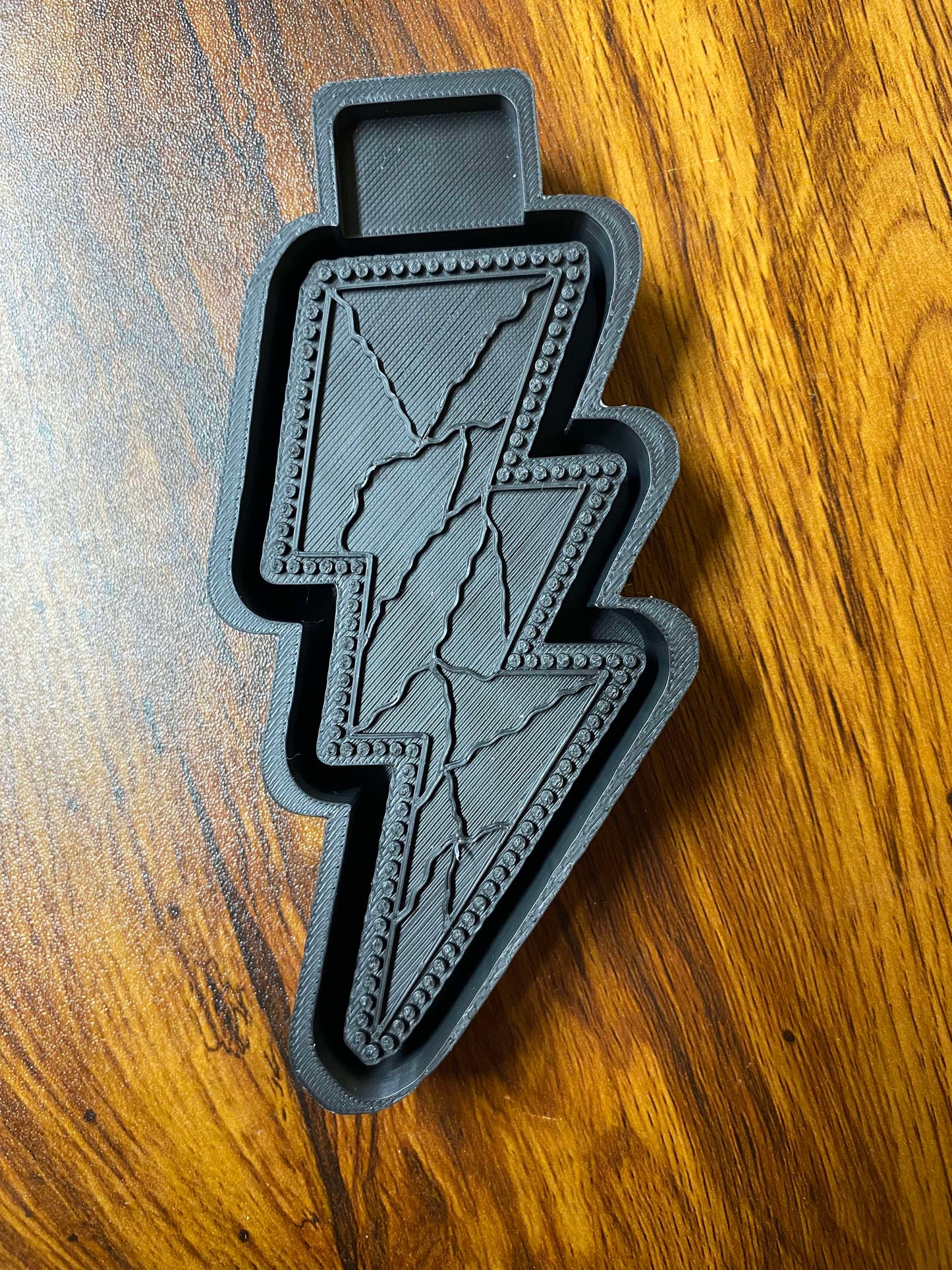 Marble lightening Bolt Mold