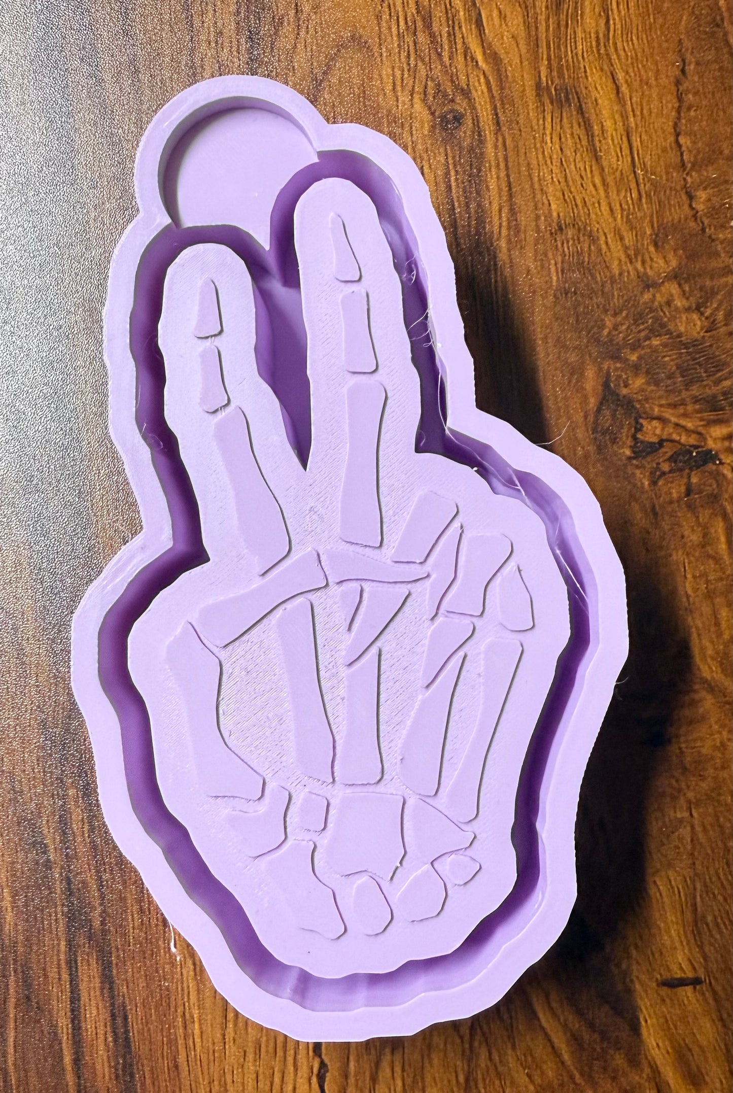 Peace Finger Skeleton Mold