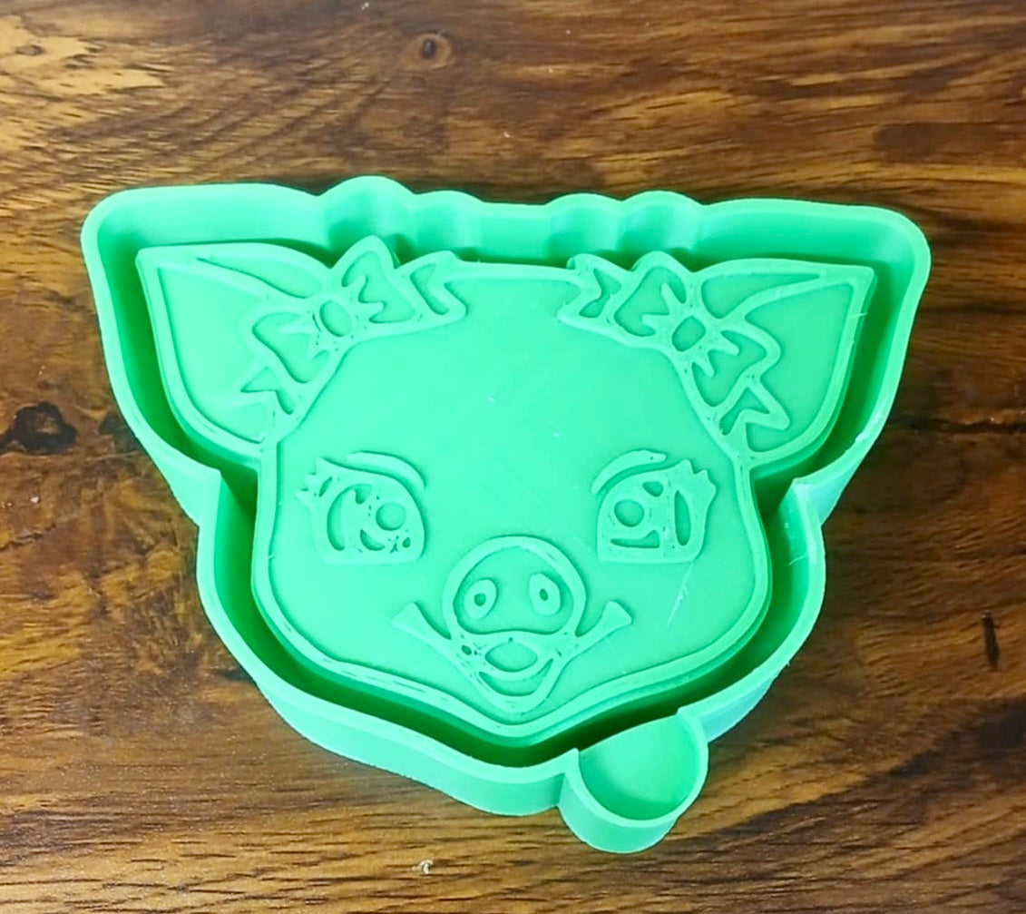Little Ms. Pig Head Mold