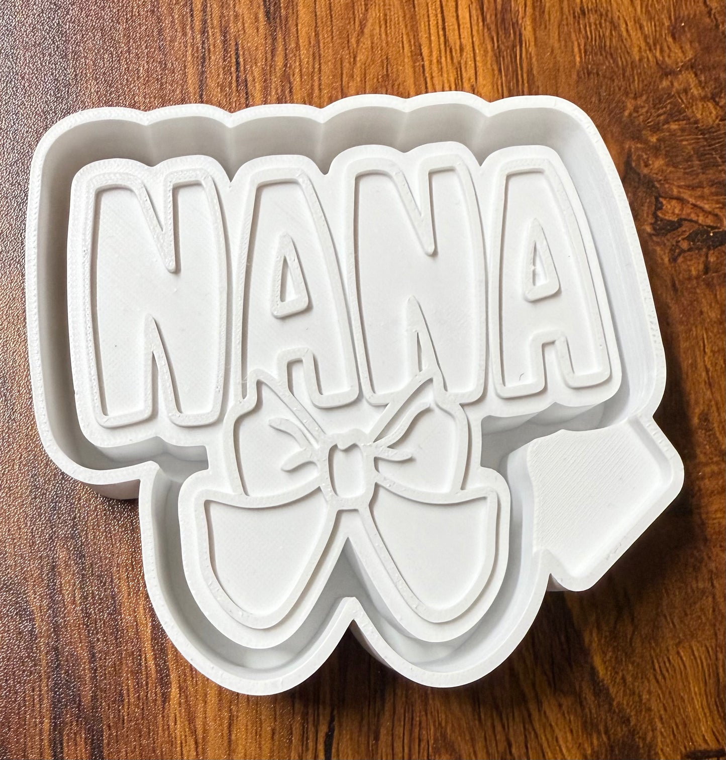 Nana with Bow Mold