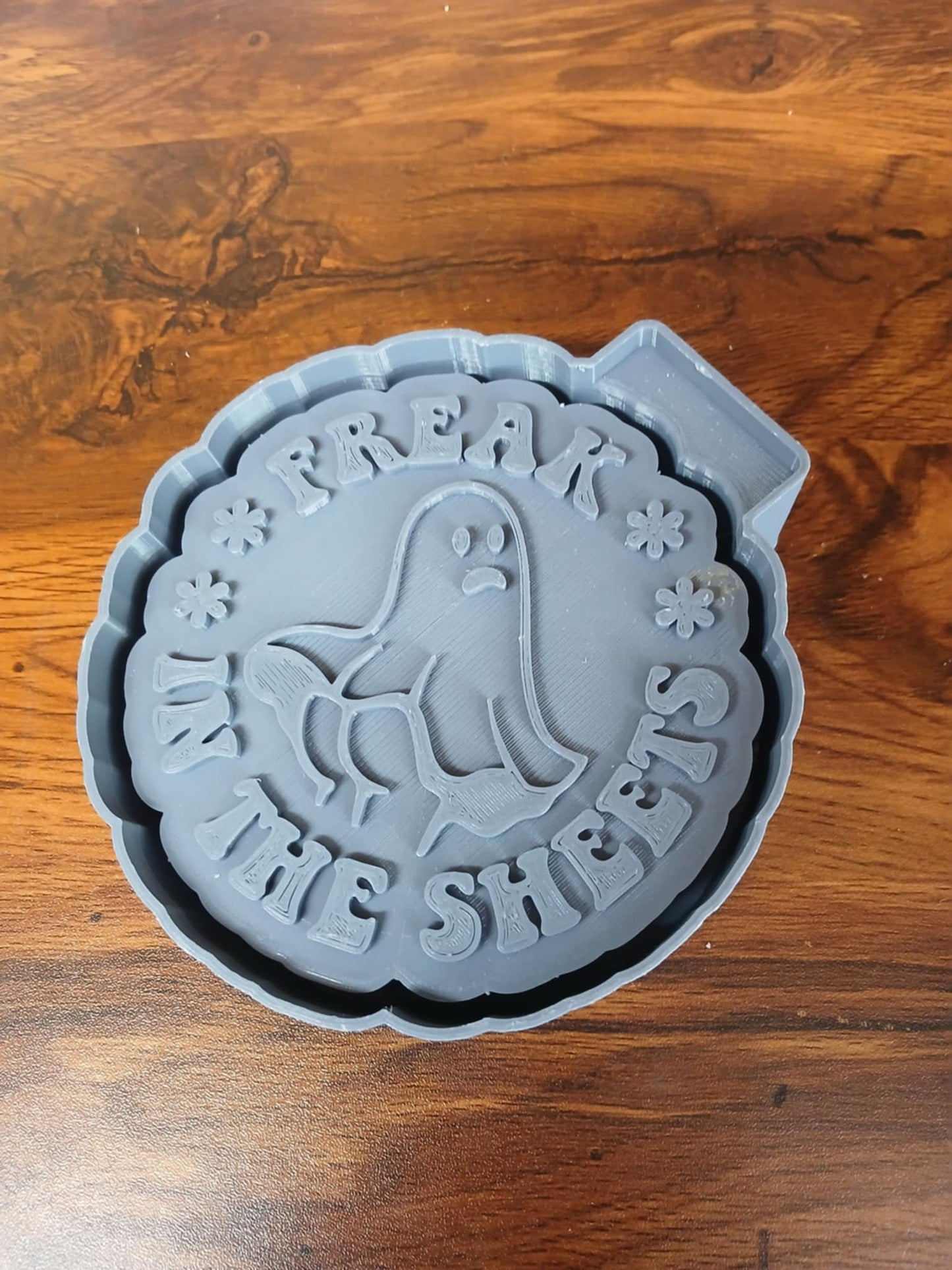 Halloween Freak In The Sheets Mold